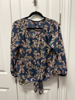 West Kei Floral Tie-Front Blouse - Size Medium